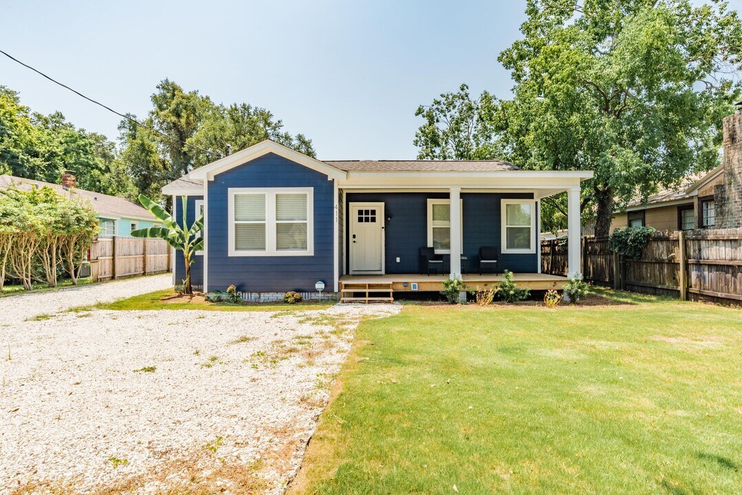 411 E Sunset Ave in Pensacola, FL - Building Photo