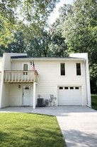 236 Goshen Ln in Woodstock, GA - Building Photo