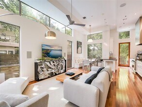 1621 W 12th St in Austin, TX - Building Photo - Building Photo