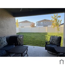 12755 Canter Call Rd in Lithia, FL - Building Photo - Building Photo