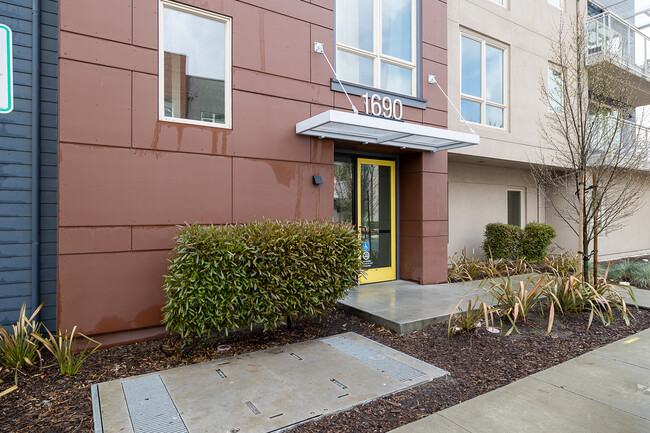 1690 Delano St in Milpitas, CA - Building Photo - Building Photo