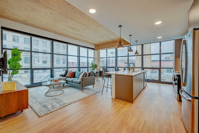 INTRO in Cleveland, OH - Foto de edificio - Building Photo