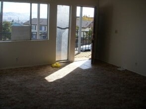 3271 Gypsum Rd in Reno, NV - Building Photo - Building Photo