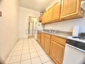 295 Convent Ave in New York, NY - Building Photo - Building Photo