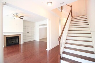 132 NE 4 St in Gainesville, FL - Building Photo - Building Photo