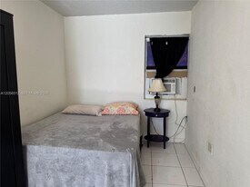 1822 Cleveland St in Hollywood, FL - Building Photo