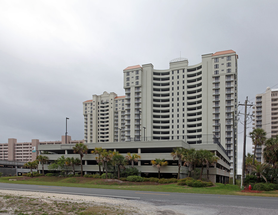 Beach Colony Condos in Navarre, FL - Building Photo