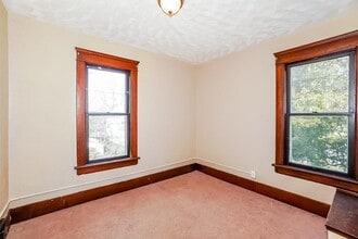 711 Garfield St in Akron, OH - Building Photo - Building Photo