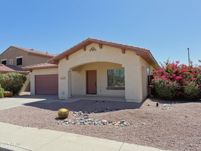 property at 2637 S Sandstone St