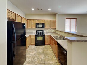 7316 W Maldonado Rd in Laveen, AZ - Building Photo - Building Photo