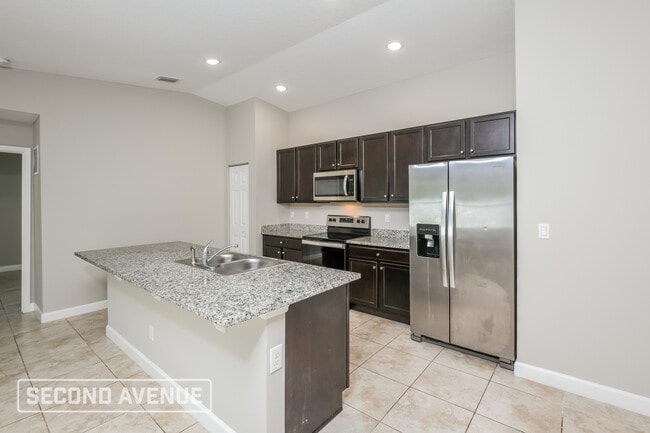 3001 Firwood Ave SE in Palm Bay, FL - Building Photo - Building Photo