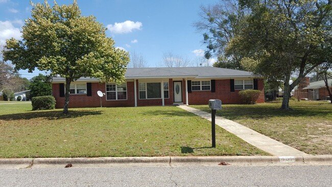 property at 101 Willow Dr
