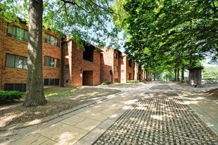 Westview on the Avenue in Baltimore, MD - Building Photo