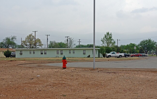 2802 Juniper Ave in Lubbock, TX - Foto de edificio - Building Photo