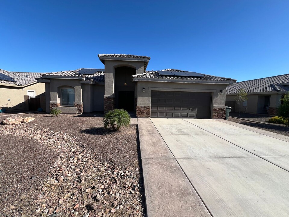 8658 E 34th Ln in Yuma, AZ - Building Photo