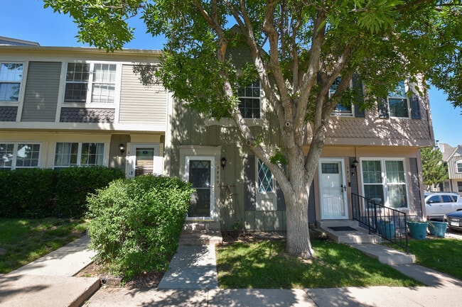 3509 Queen Anne Way