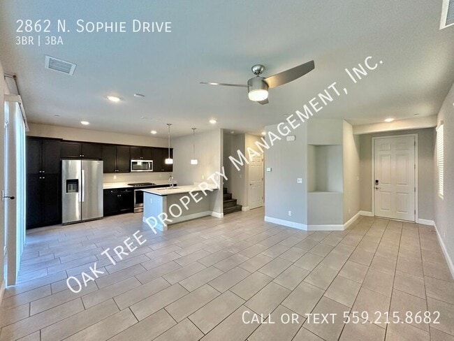 2862 N Sophie Dr in Fresno, CA - Building Photo - Building Photo