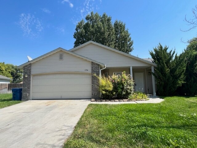 154 N Sagehen St in Nampa, ID - Building Photo
