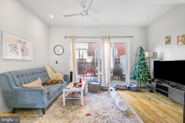 property at 2324 Memphis St