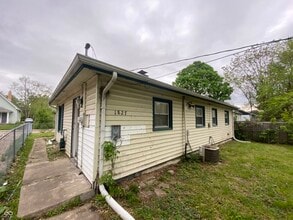 1827 Wilcox St in Indianapolis, IN - Building Photo - Building Photo
