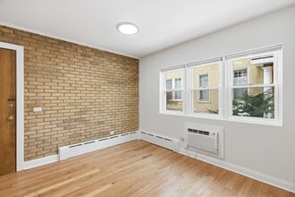 1506 Glencoe Ave in Highland Park, IL - Building Photo - Building Photo