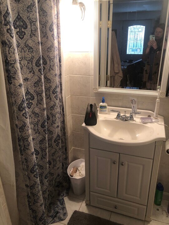 306 Highland Ave-Unit -Room B in Winchester, VA - Building Photo