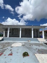 1999 NW 2nd St in Miami, FL - Building Photo