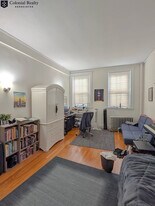 1850 Commonwealth Ave in Boston, MA - Building Photo