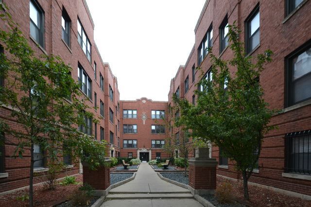 3524 N Racine Ave in Chicago, IL - Foto de edificio