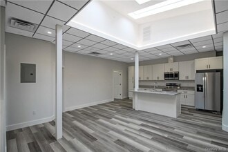 939 Central Ave in Peekskill, NY - Building Photo - Building Photo