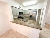 6434 Emerald Dunes Dr in West Palm Beach, FL - Building Photo - Building Photo