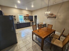801 W 15th St in Fayetteville, AR - Building Photo - Building Photo