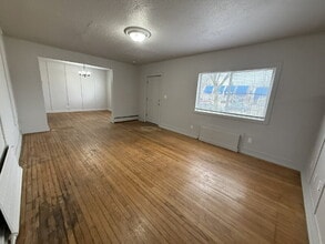 821 Broadway in Wisconsin Dells, WI - Building Photo - Building Photo