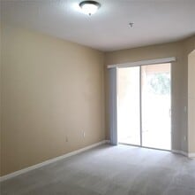 5016 Sunridge Palms Dr in Tampa, FL - Building Photo - Building Photo