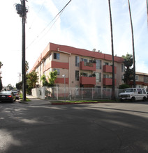 Serrano Towers Apartment in Los Angeles, CA - Building Photo - Building Photo