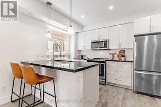 1088 Avenue Rd in Toronto, ON - Building Photo - Building Photo