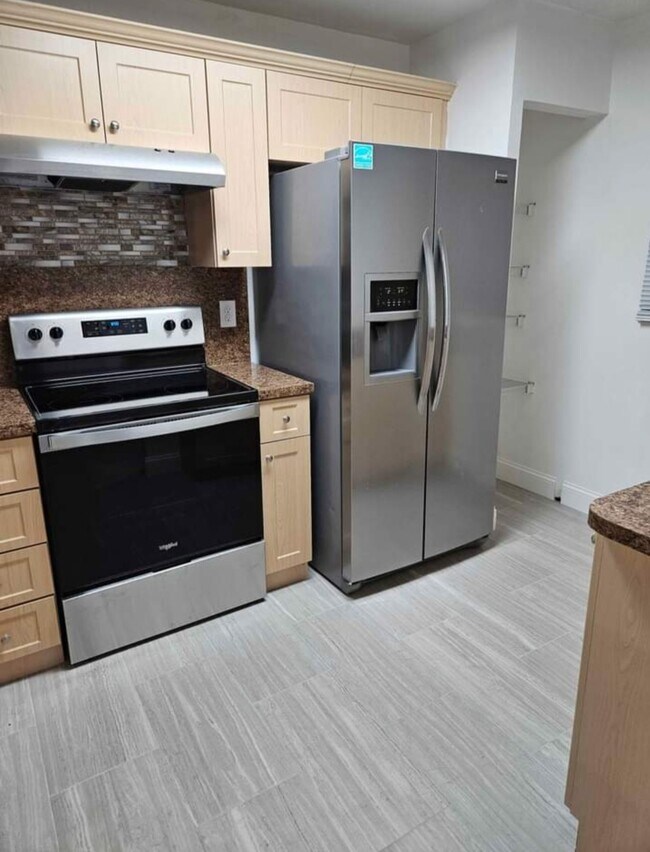 20910 NE 8th Ct in Miami, FL - Building Photo - Building Photo