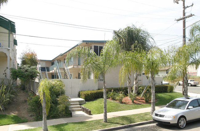 1050 Georgia St in Imperial Beach, CA - Foto de edificio - Building Photo