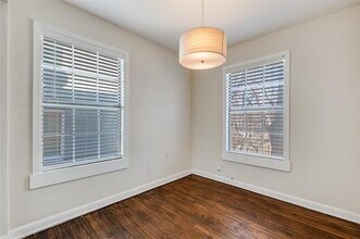 306 N Montreal Ave in Dallas, TX - Building Photo - Building Photo
