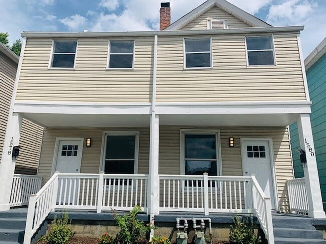 property at 1578-1580-1580 S 4th St