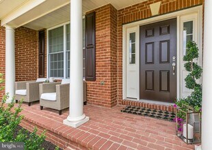 41485 Deer Point Ct in Aldie, VA - Building Photo - Building Photo