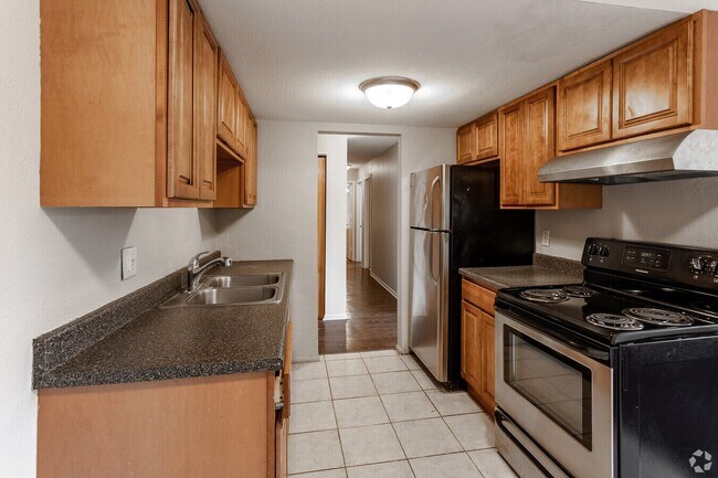 6101 Beard Ave N in Brooklyn Center, MN - Building Photo - Building Photo