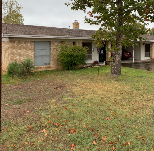 1808 Cedar Park in Kingsland, TX - Building Photo - Building Photo