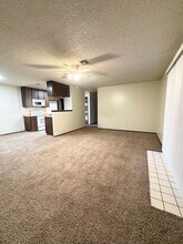 2109 Washington Ave in Shasta Lake, CA - Building Photo - Building Photo