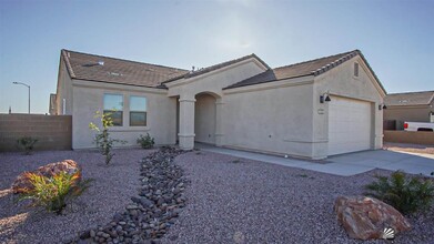 8443 E 34th Pl in Yuma, AZ - Building Photo - Building Photo