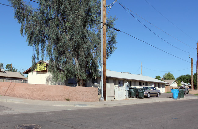 Del Rey Apartments in Phoenix, AZ - Building Photo - Building Photo