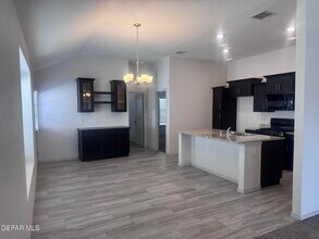 5012 Marcella Santillana in El Paso, TX - Building Photo - Building Photo