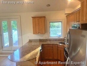 24 Pinckney St in Somerville, MA - Building Photo - Building Photo
