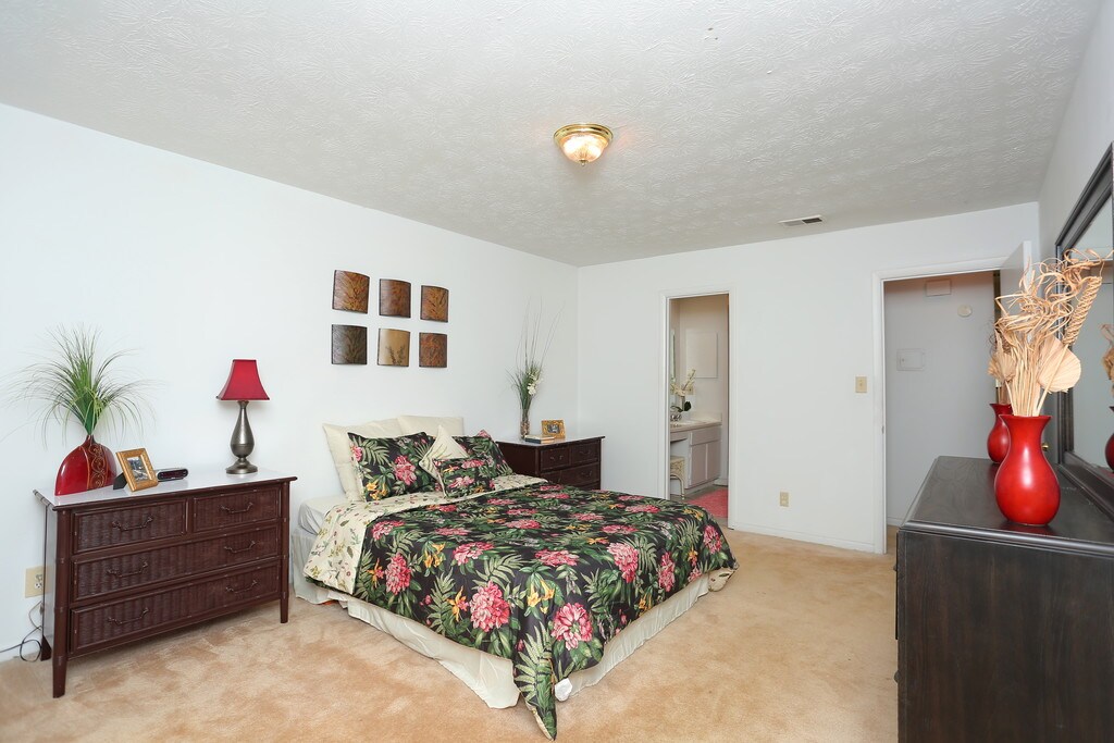 The Villas of East Cobb Apartments in Marietta, GA