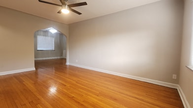 6475 Nottingham Ave in St. Louis, MO - Foto de edificio - Building Photo